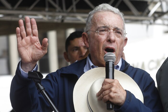 Álvaro Uribe respalda a Fico Gutiérrez y Andrés Julián Rendón tras denuncia de plan para atentar en Hidroituango