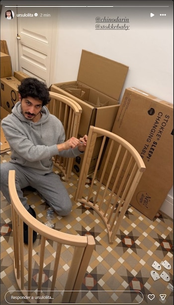 Úrsula Corberó y El Chino Darín compartieron momentos familiares en Madrid durante la espera de su primer hijo