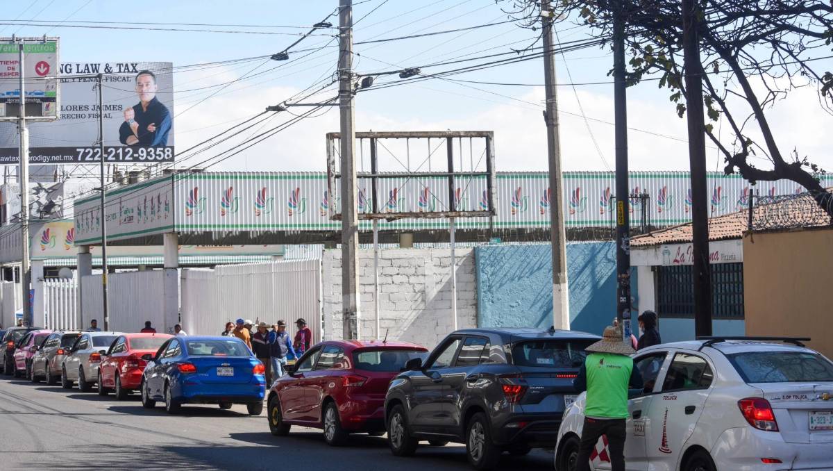 ¿Aún sin pagar la tenencia y el refrendo en Edomex? Descubre las opciones más fáciles y rápidas para evitar multas