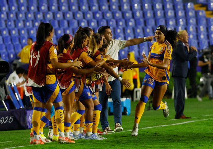 Aaliyah Farmer, defensora de Tigres, abandona la Liga MX Femenil por acoso y riesgo a su seguridad