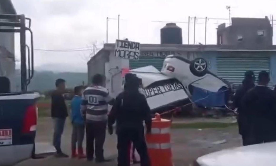Accidente fatal en la carretera Villa Victoria-El Oro: un muerto y cuatro heridos tras volcar auto en San José del Rincón