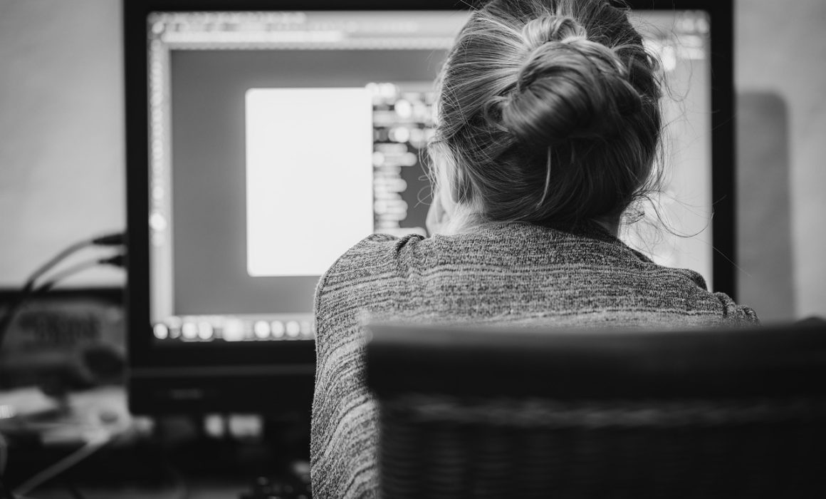 Aclaran error en acta de nacimiento en Otumba que impide trámites a una madre y su nieta