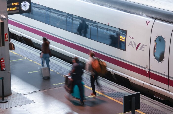 Adif confirma que la línea de alta velocidad entre Madrid y Andalucía está lista para reabrir tras reparaciones en Adamuz