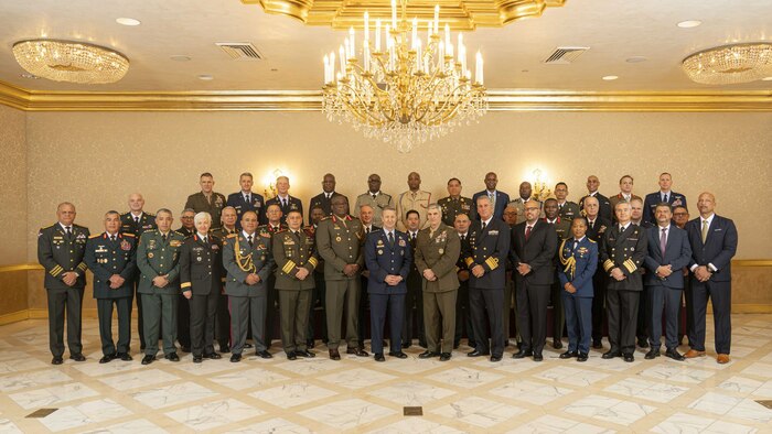 Argentina participa en cumbre militar en Washington convocada por EE.UU. para fortalecer la seguridad regional