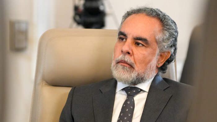 Armando Benedetti cuestiona al CNE mientras se resuelve el caso Iván Cepeda en la consulta presidencial