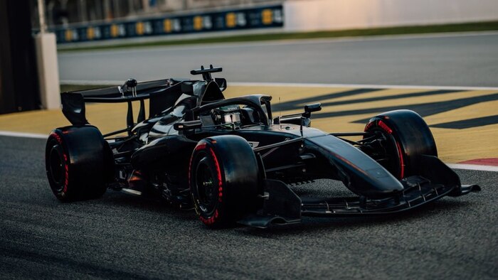 Aston Martin enfrenta retraso de cuatro meses en desarrollo de su coche para 2026 afectando su competitividad en Fórmula 1