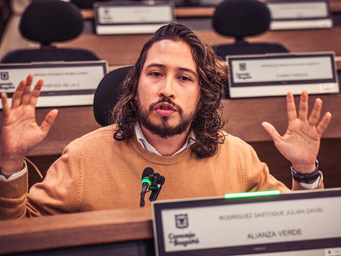 Aumentan 36 % las quejas por basura en Bogotá durante 2024 y 2025, denuncia concejal Sastoque