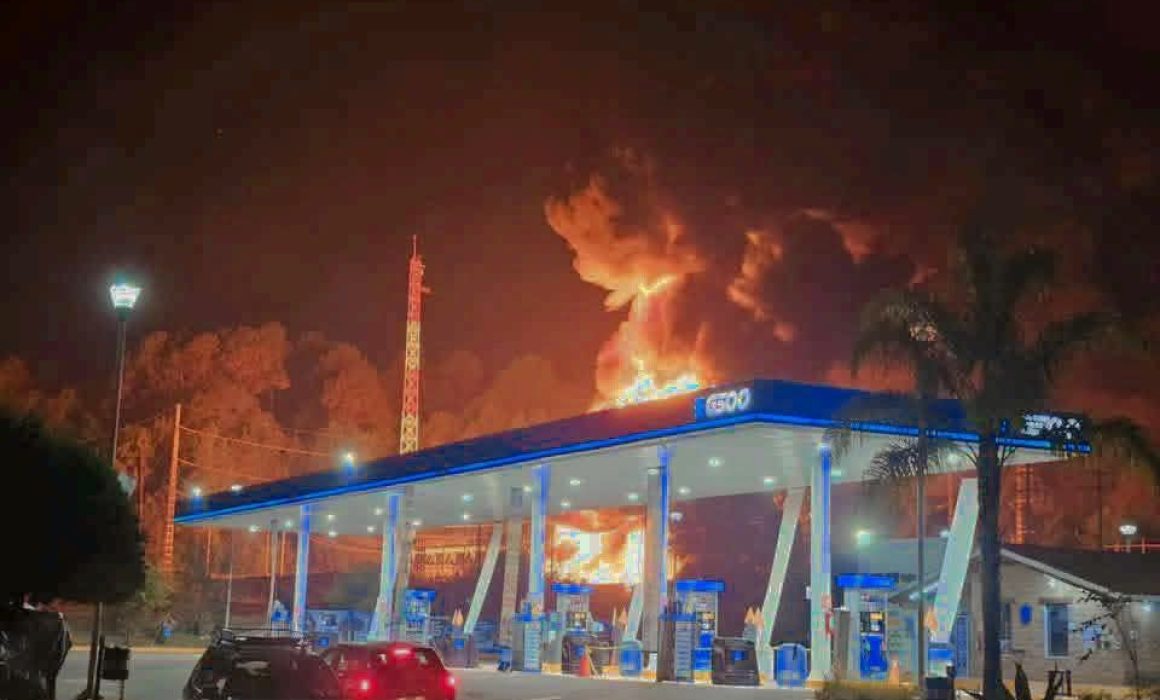 Autoridades estiman en 100 millones de pesos los daños por explosión en subestación de Valle de Bravo