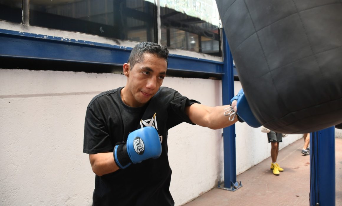 Bryan 'Destructor' Mercado viaja a Japón para disputar una eliminatoria por el título mundial de peso supergallo