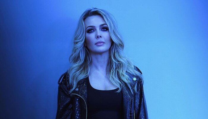 Cantanante belga Silvy De Bie denuncia acoso por parte de un mexicano en Bélgica