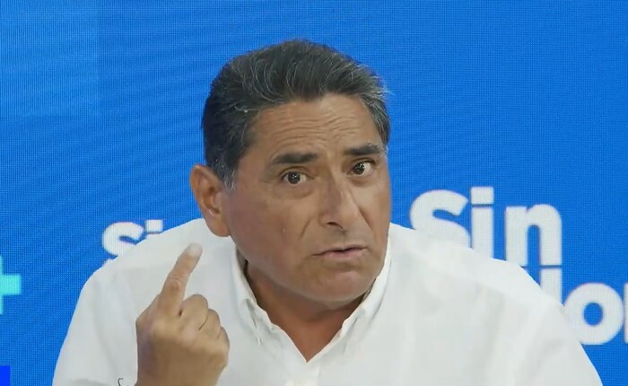 Carlos Álvarez afirma que su sexualidad no será motivo de persecución en campaña presidencial
