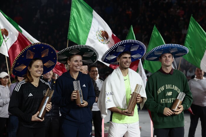 Carlos Alcaraz conquista el Australian Open 2026 y recuerda su exhibición en la Ciudad de México en 2023