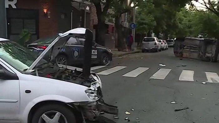 Choque y vuelco en Saavedra deja cinco heridos y moviliza a emergencias