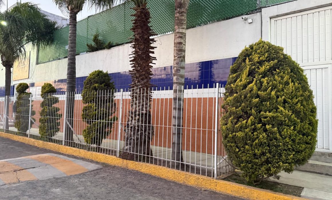 Colegio Conrad Gessner confirma que profesor acusado de acoso ya no trabaja en la institución