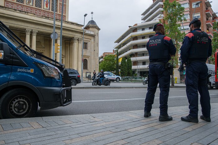 Condenan a oficial de los Mossos d’Esquadra por robar objetos a fallecido en Santa Coloma de Gramenet