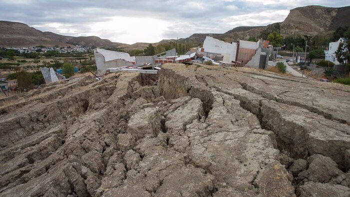 Creciente riesgo de deslizamientos en Comodoro Rivadavia por urbanización sin planificación adecuada
