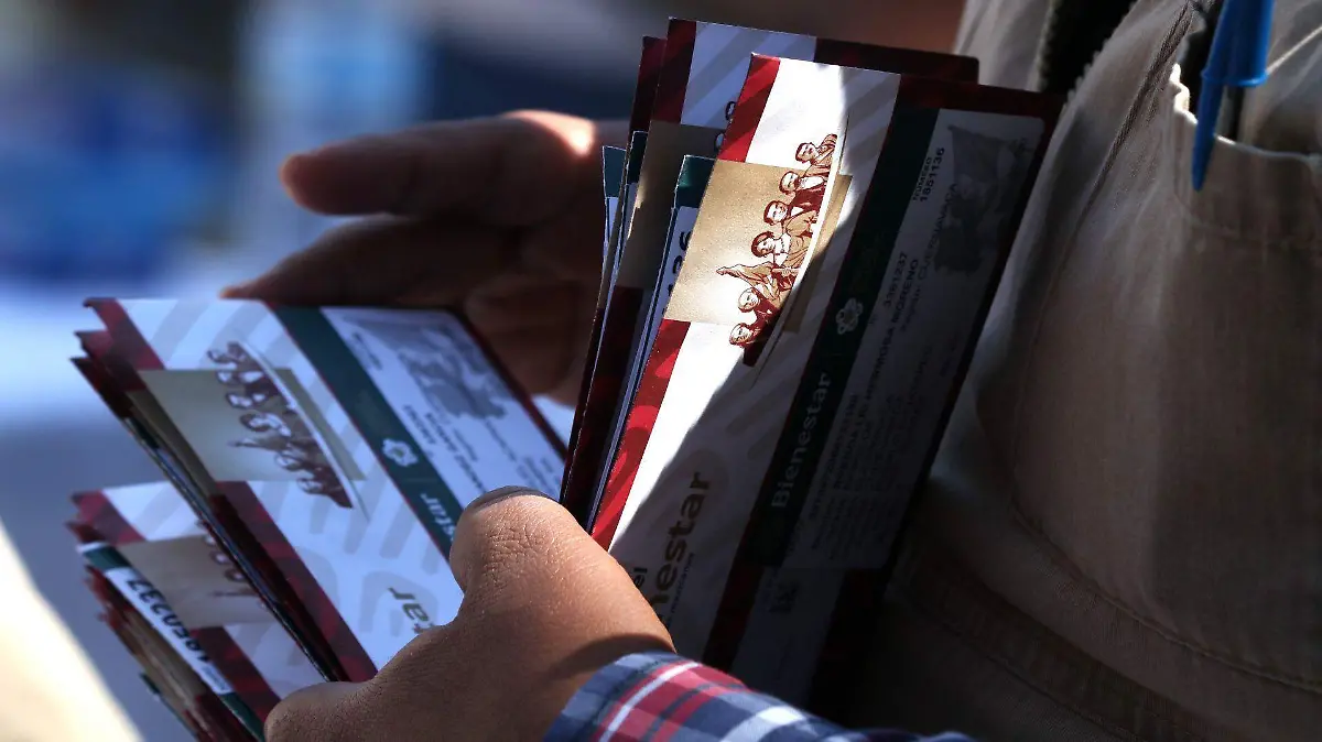 ¿Cuánto aumentará el pago de pensiones del Bienestar en 2026? La cifra que te sorprenderá