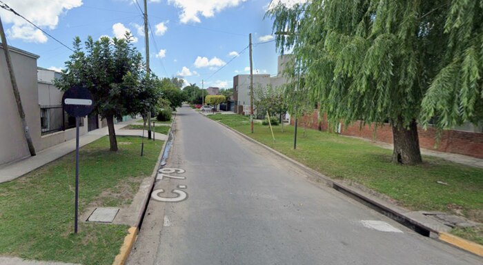 Delincuentes asaltan a jubilado en La Plata y lo obligan a entregar dinero y objetos de valor