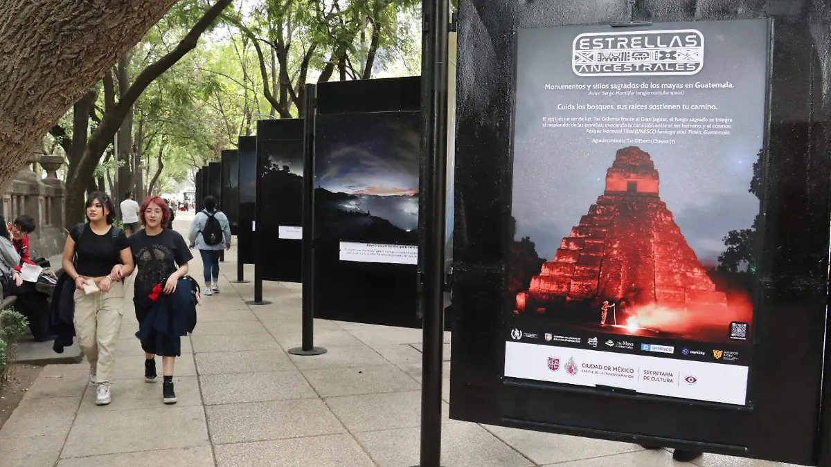 Descubre cómo los mayas revelaron su conexión con el universo a través de fotografías impresionantes