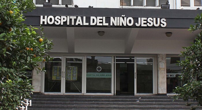 Detienen a mujer en Santiago del Estero por golpear a una bebé con un ladrillo durante una pelea familiar