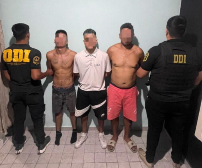 Detienen a tres hombres en Florencio Varela por amenazar con disparos una barbería