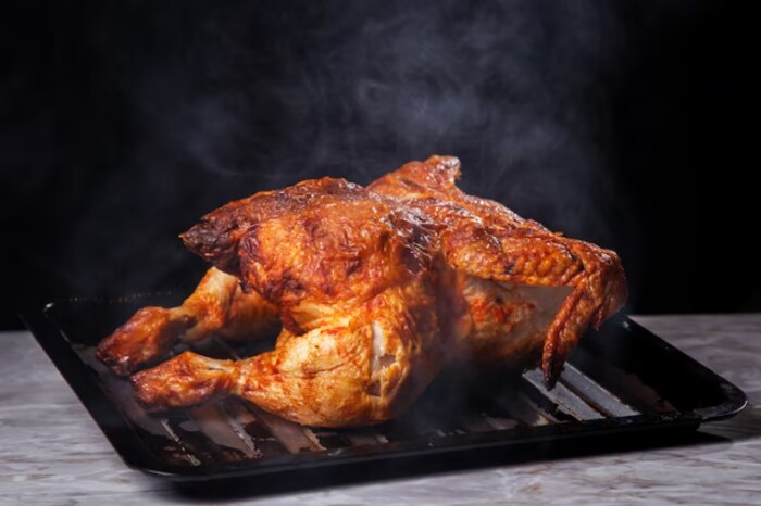 Disminuyen precios del pollo asado en cinco ciudades principales de Colombia por caída del dólar