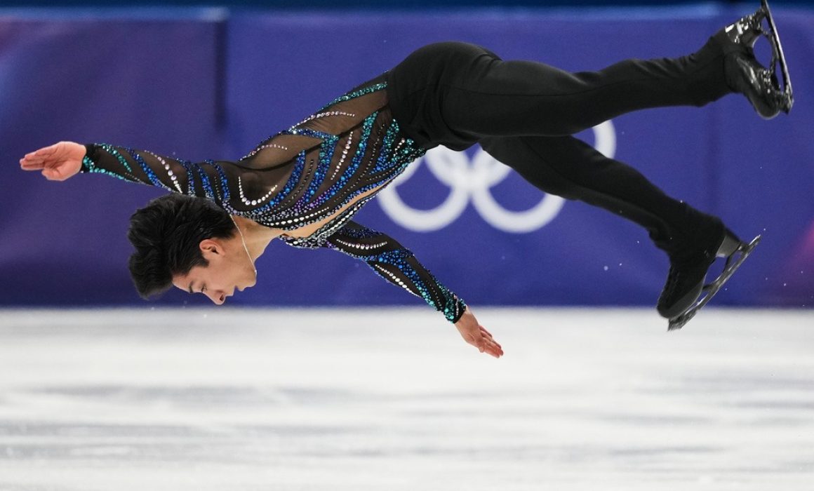 Donovan Carrillo clasifica a la final del patinaje artístico en los Juegos Olímpicos de Invierno 2026 en Milán-Cortina