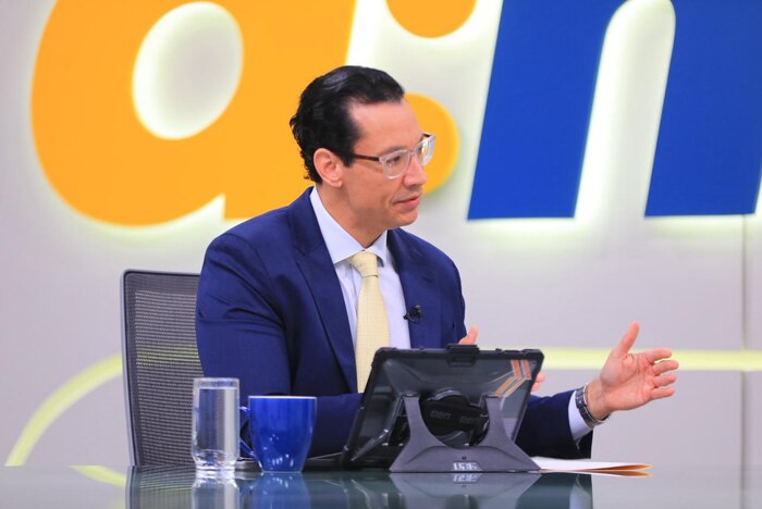 El CNR de El Salvador busca conectar en línea con la Superintendencia de Regulación Sanitaria para agilizar trámites del sector gastronómico en 2026