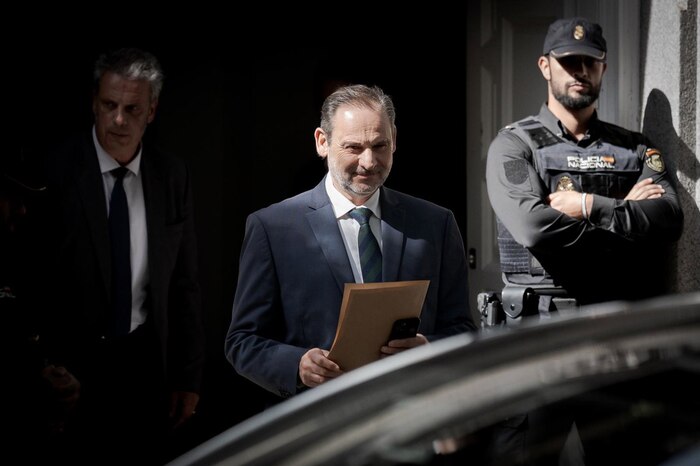 El Supremo remite a la Audiencia Nacional la investigación del caso Koldo tras renuncia de Ábalos a su escaño