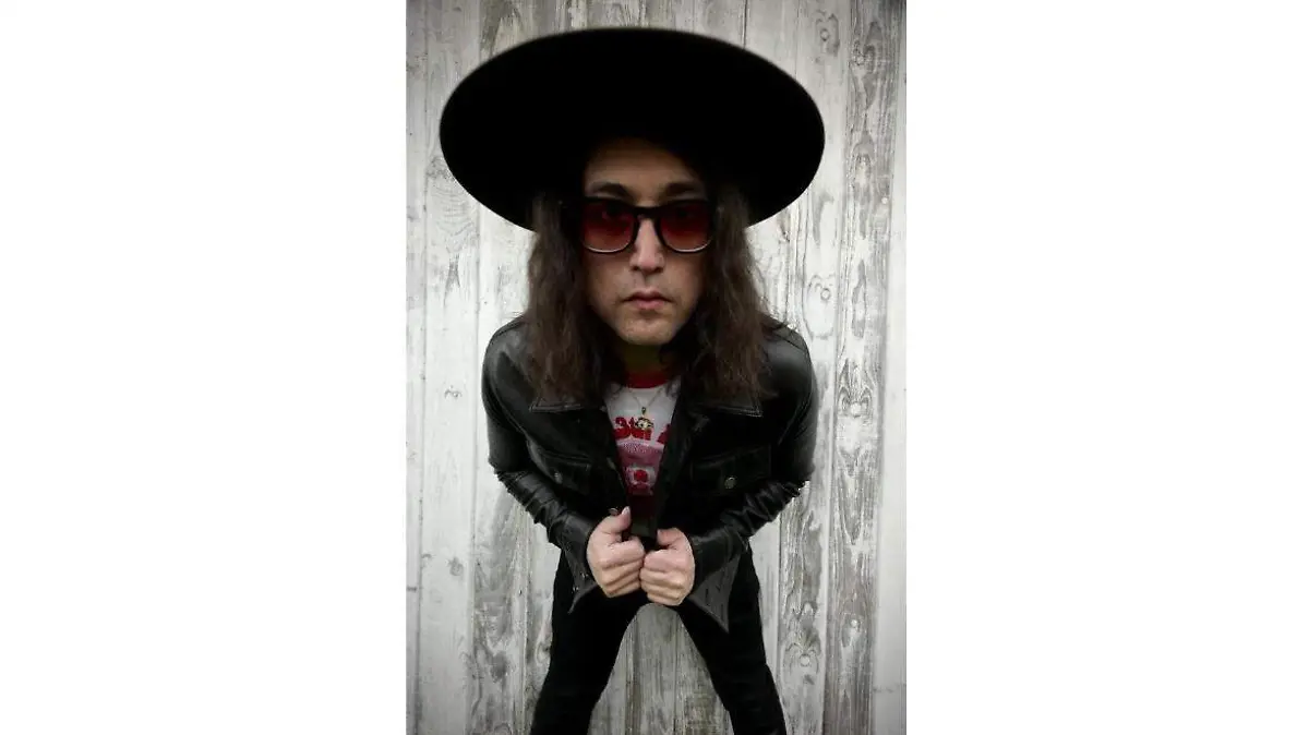 El legado navideño de John Lennon y Yoko Ono: La emotiva historia del hijo que lo revivió en un documental animado