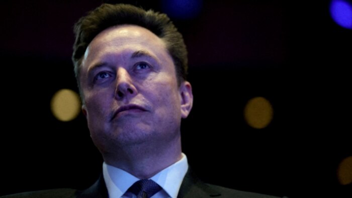 Elon Musk advierte sobre el límite de datos disponibles para entrenar inteligencia artificial y propone un cambio en la programación