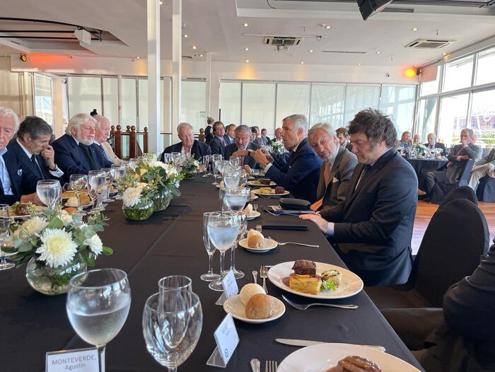 Empresarios celebran la reforma laboral en Argentina, pero expresan dudas sobre su impacto en la creación de empleo