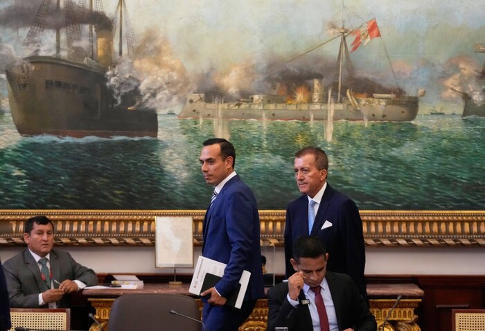 Fiscalía puede allanar y solicitar impedimento de salida del país contra José Jerí tras su destitución, señala Tomás Gálvez