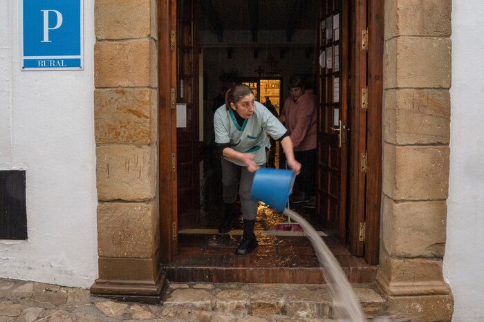 Gobierno de España aprueba más de 7,000 millones de euros en ayudas para damnificados por inundaciones de borrascas