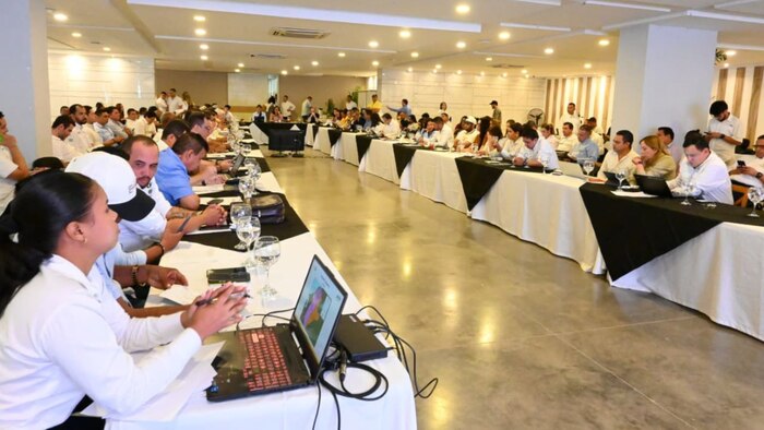 Gobierno de México coordina acciones con 25 alcaldías y destina 13 mil millones de pesos para atender inundaciones