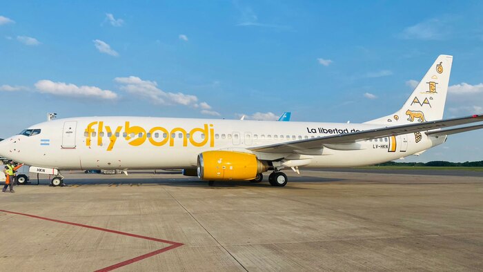 Gobierno denuncia boicot sindical de gremios aeronáuticos que dejó sin combustible a Flybondi