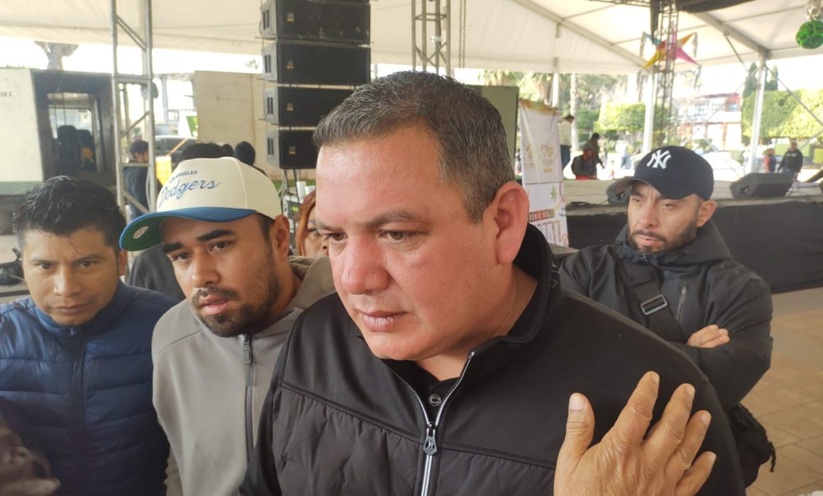 Habitantes de Valle de Chalco cuestionan compra de patrullas blindadas por considerar que prioriza la seguridad de las autoridades sobre la población