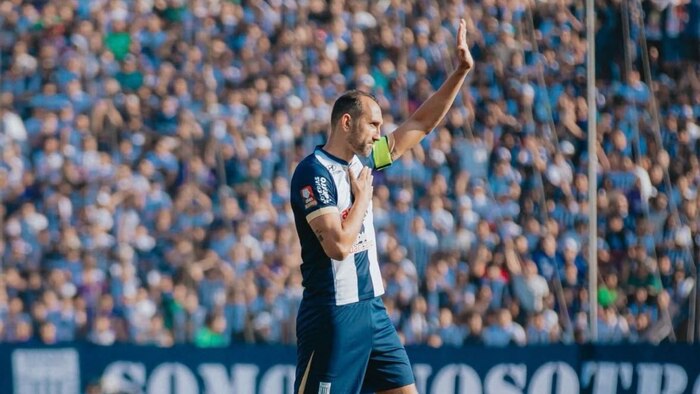 Hernán Barcos celebra el 125° aniversario de Alianza Lima con emotivo mensaje y reitera su vínculo con el club