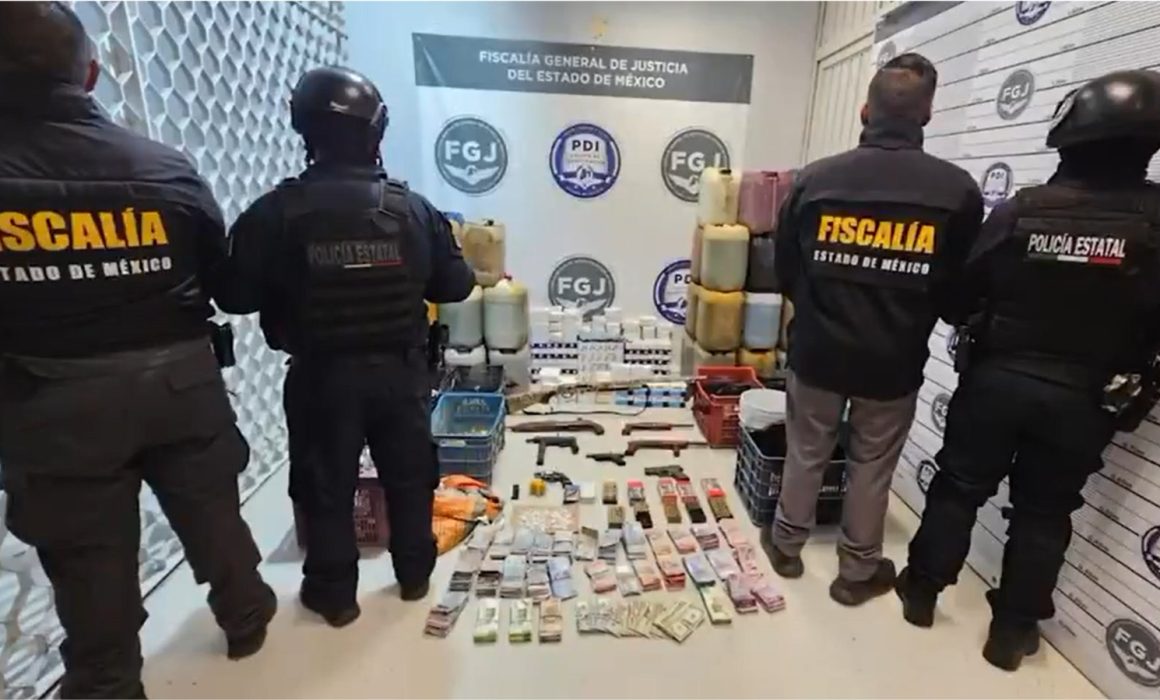 Incautan armas, drogas y combustible en operativo en Tenango del Valle