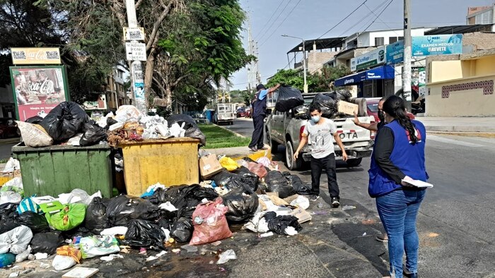 Incrementa la acumulación de basura en Chorrillos y Carabayllo por abandono municipal