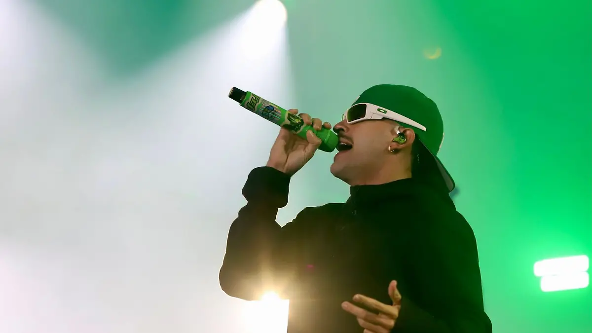 ¡Inesperado! Bad Bunny y Feid se unieron en México para el show del año con 'Perro negro'