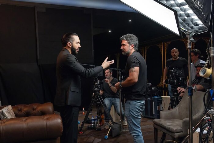Infinito Studios lanza el documental 'Hasta encontrarte' que aborda el liderazgo de Bukele y la violencia en El Salvador