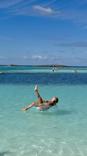 Jimena Barón disfruta vacaciones familiares en un crucero por el Caribe junto a Matías Palleiro y sus hijos