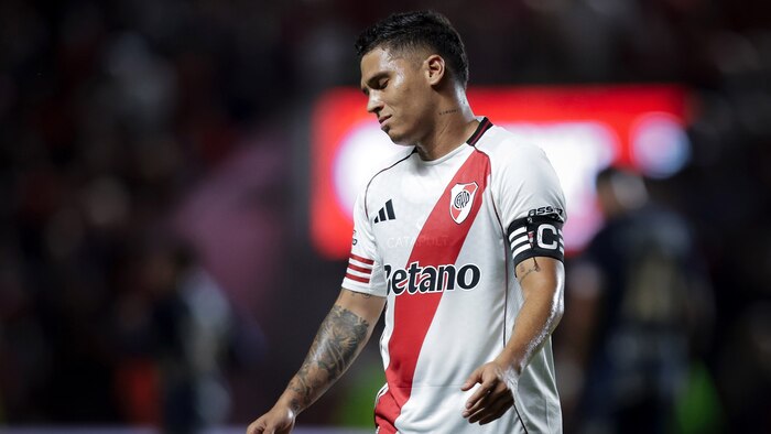 Juan Fernando Quintero admite errores y pide mayor compromiso tras derrota de River ante Argentinos Juniors