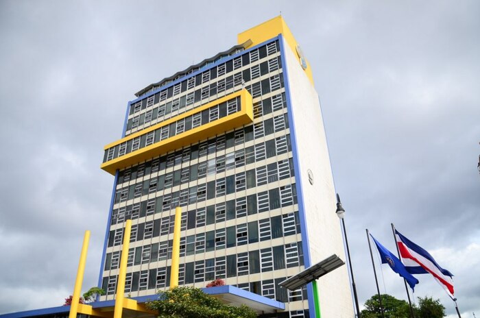 Junta Directiva de la CCSS aprueba plan de inversiones en infraestructura sanitaria para 2026-2035 en Costa Rica