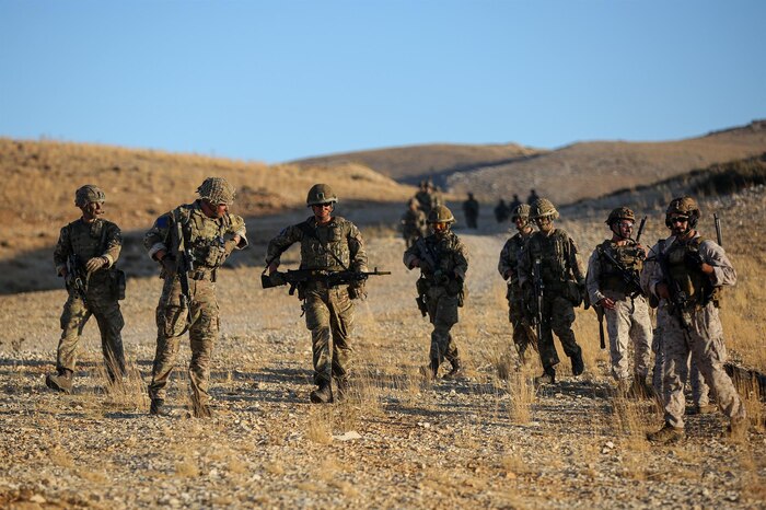 Kenianos relatan engaños, horrores y traumas por reclutamiento forzado en Rusia para Ucrania