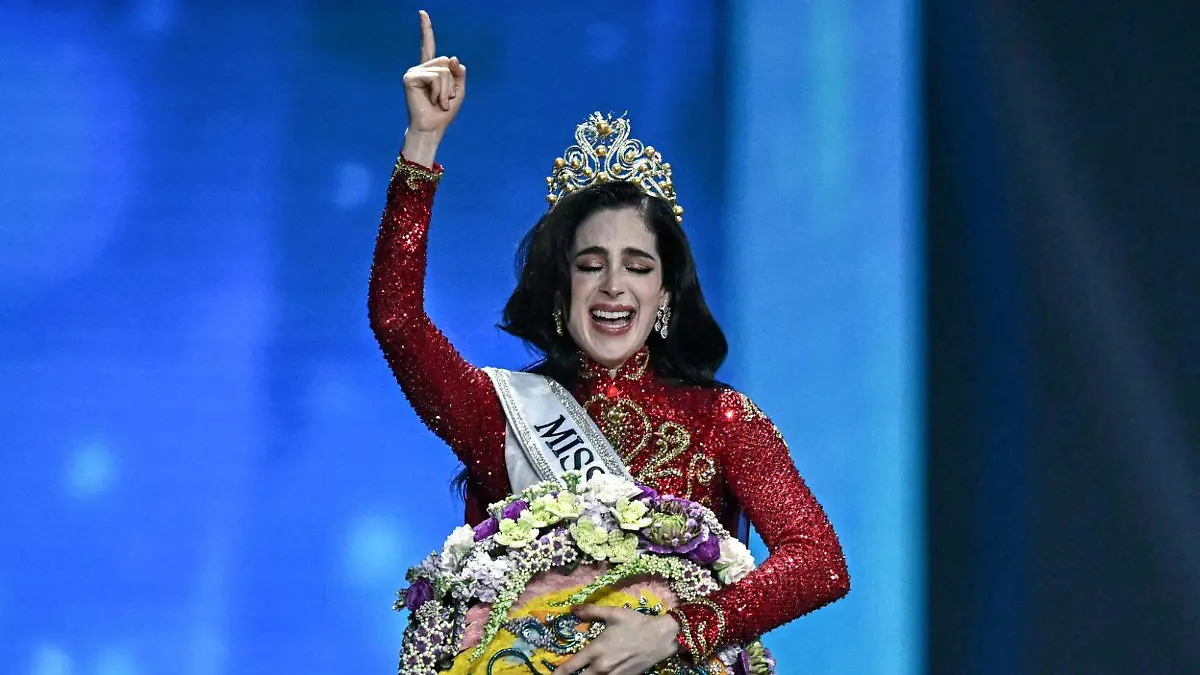 La Inspiradora Mensaje de Miss Universo Fátima Bosch hacia los Inmigrantes que Llegan a Nueva York