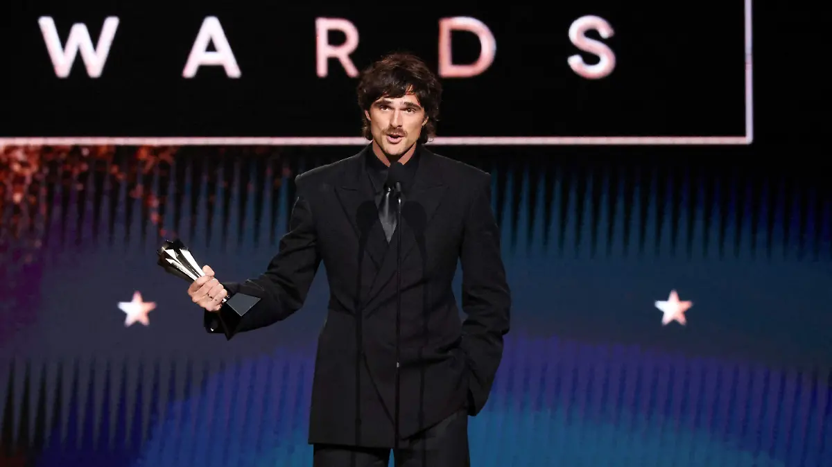 ¡La Temporada de Premios Arranca con los Critics Choice Awards! Descubre a los Grandes Ganadores