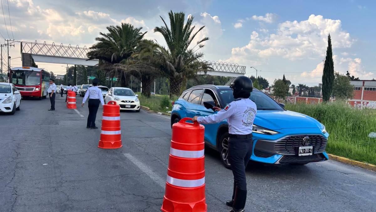 ¿Lista la policía: iniciaron los operativos sorpresa contra vehículos no verificados en Toluca!