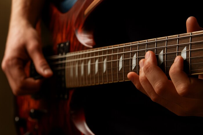 Los 5 riffs y acordes legendarios que se reconocen en los primeros segundos de una canción